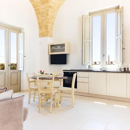 Masseria Macchiaforte מלון דירות 3*