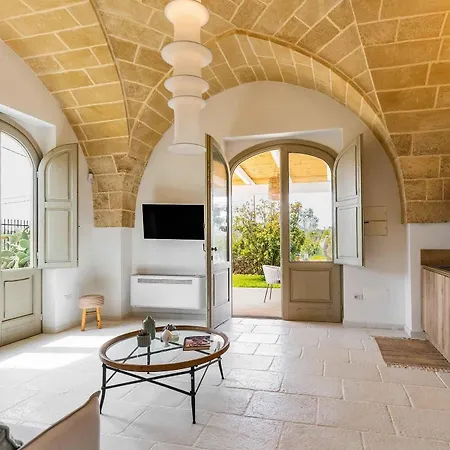 Masseria Macchiaforte 아파트호텔 4*