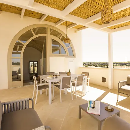 Masseria Macchiaforte מלון דירות 3*